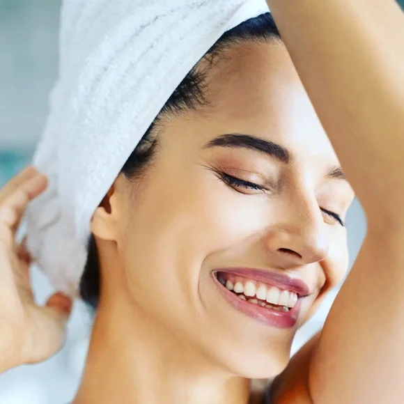 V A N I T Y Anti-Frizz Rapid Drying Hair Towel - Picture 1 of 6